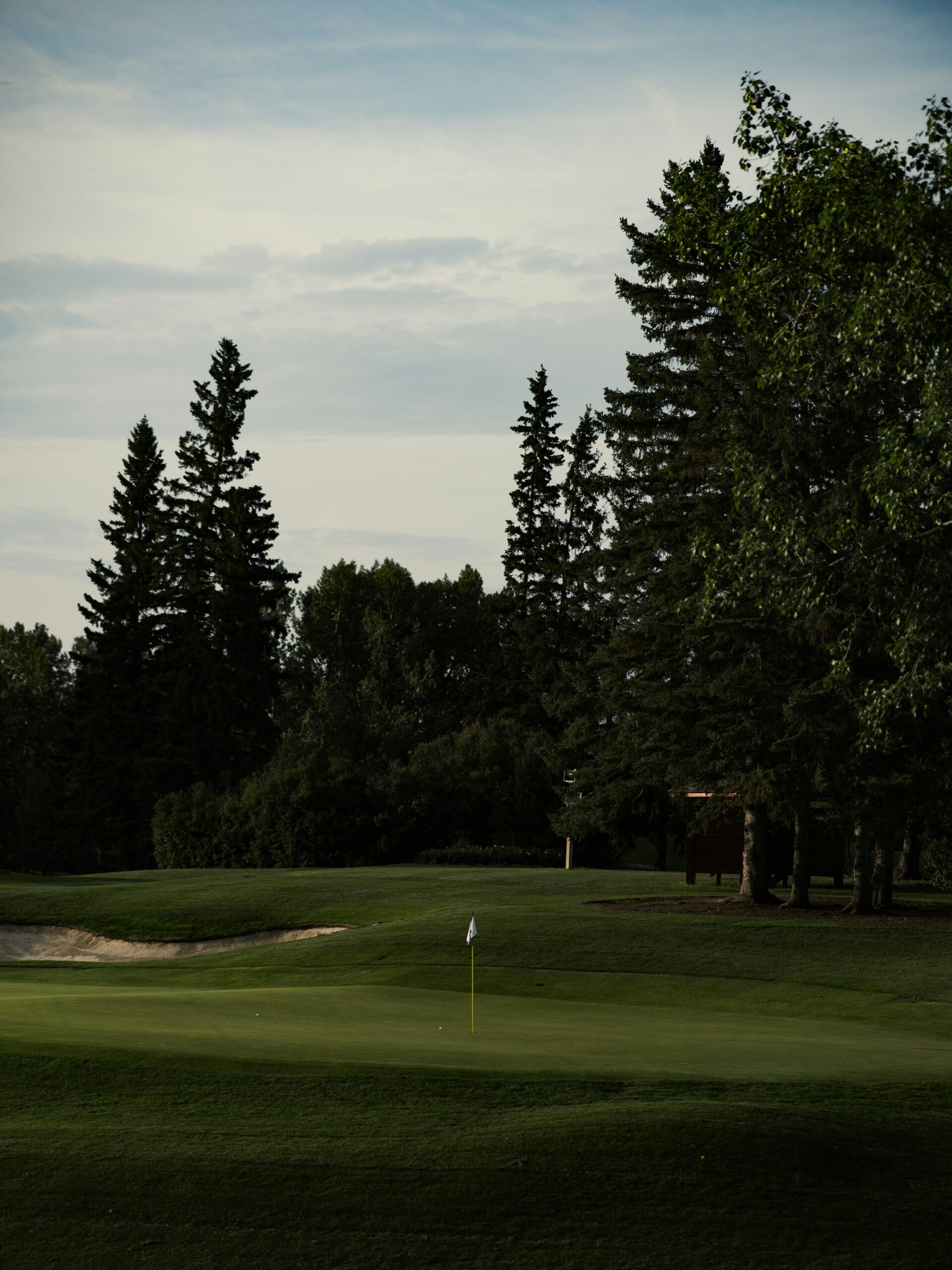 golfbane som symboliserer at man kan spille golf uden briller og kontaktlinser efter linseoperation